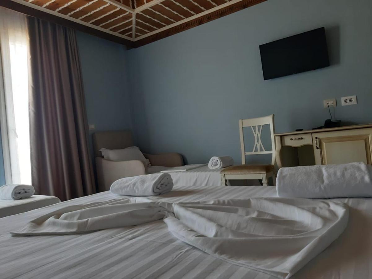 Hotel Sarajet E Pashait 2 Dhërmi Exteriör bild